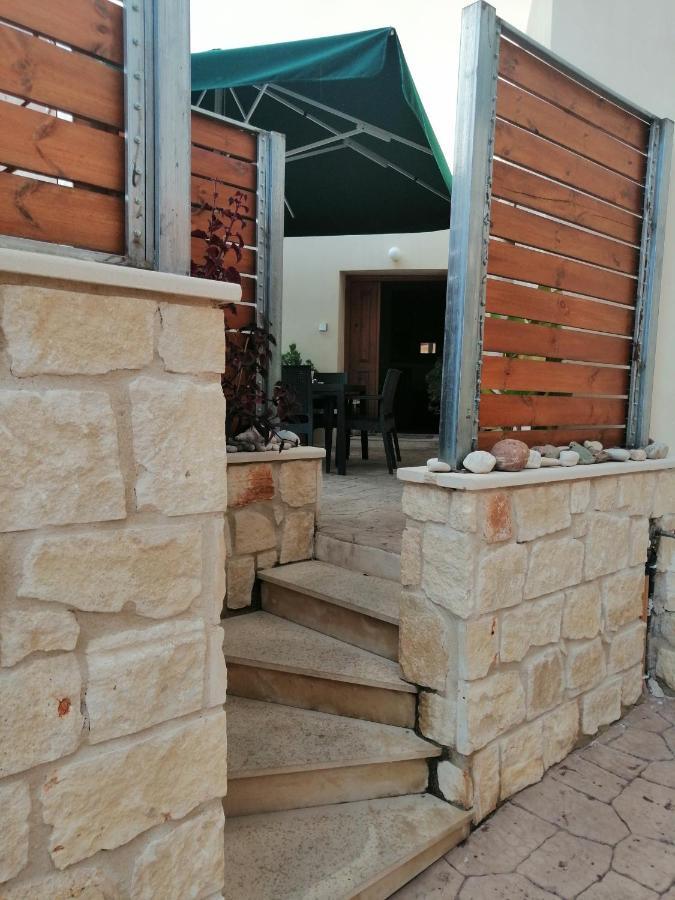 Fontana Traditional House Anarita Экстерьер фото